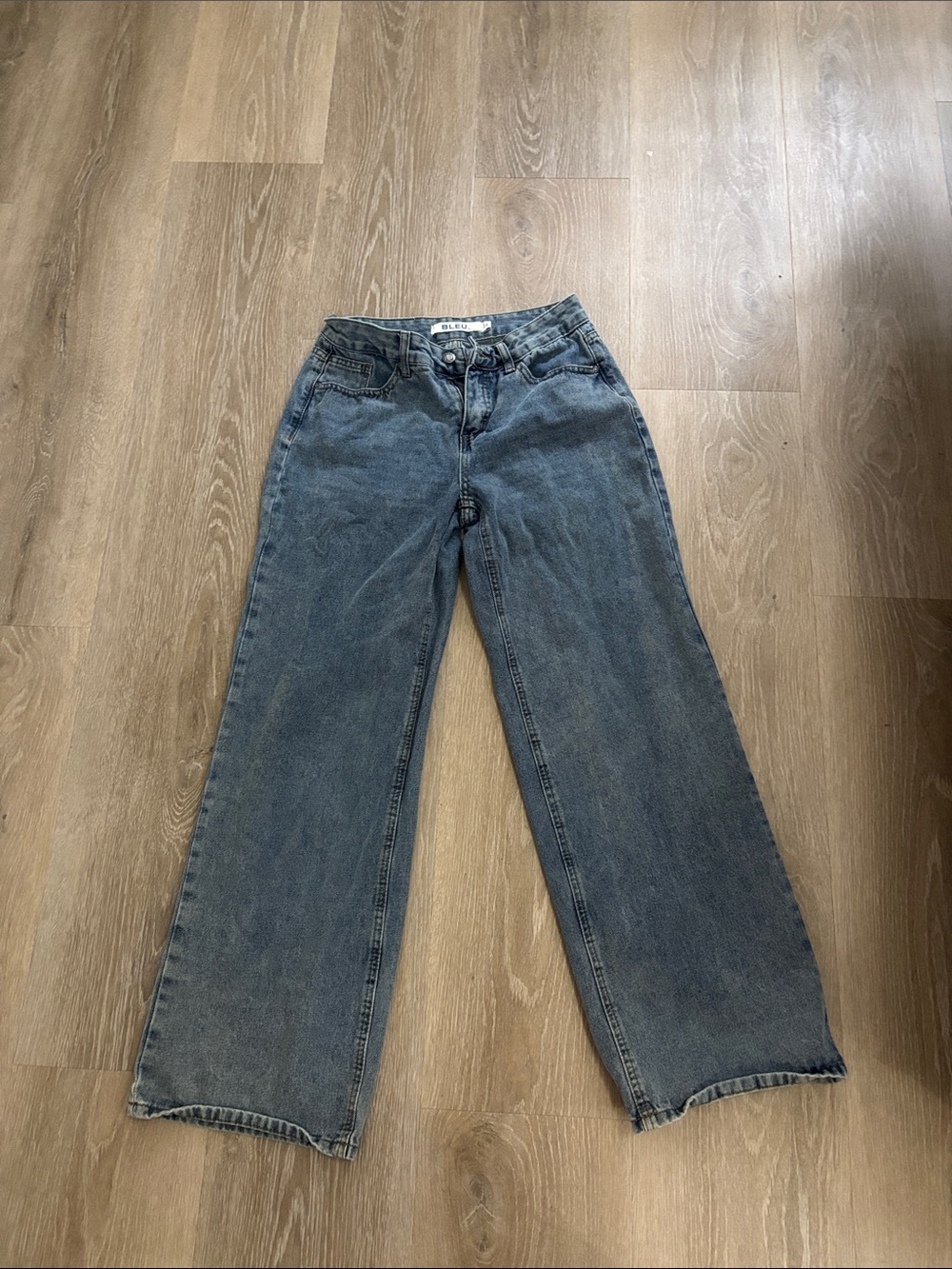 Bleu Rod Beattie Vintage-Inspired Wide Leg Jeans in Blue